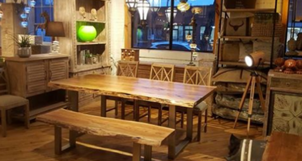 Une table Acacia en bois de chez Bois Déco