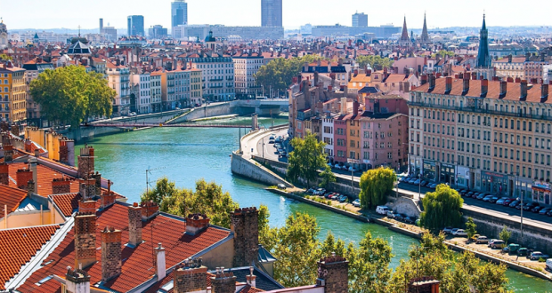 Voyage pour 2 personnes à Lyon France